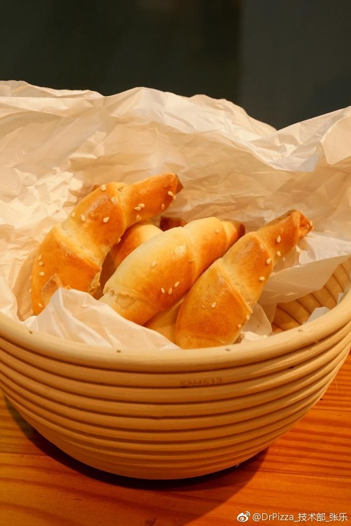 烙春饼(用视频告诉你，这饼有多软)