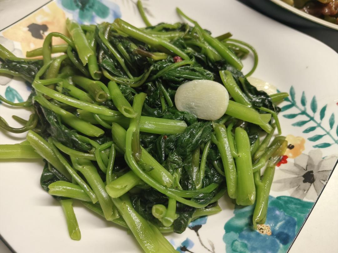 清炒空心菜（藤藤菜）