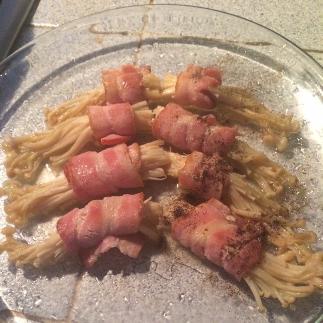 香煎培根金针菇卷