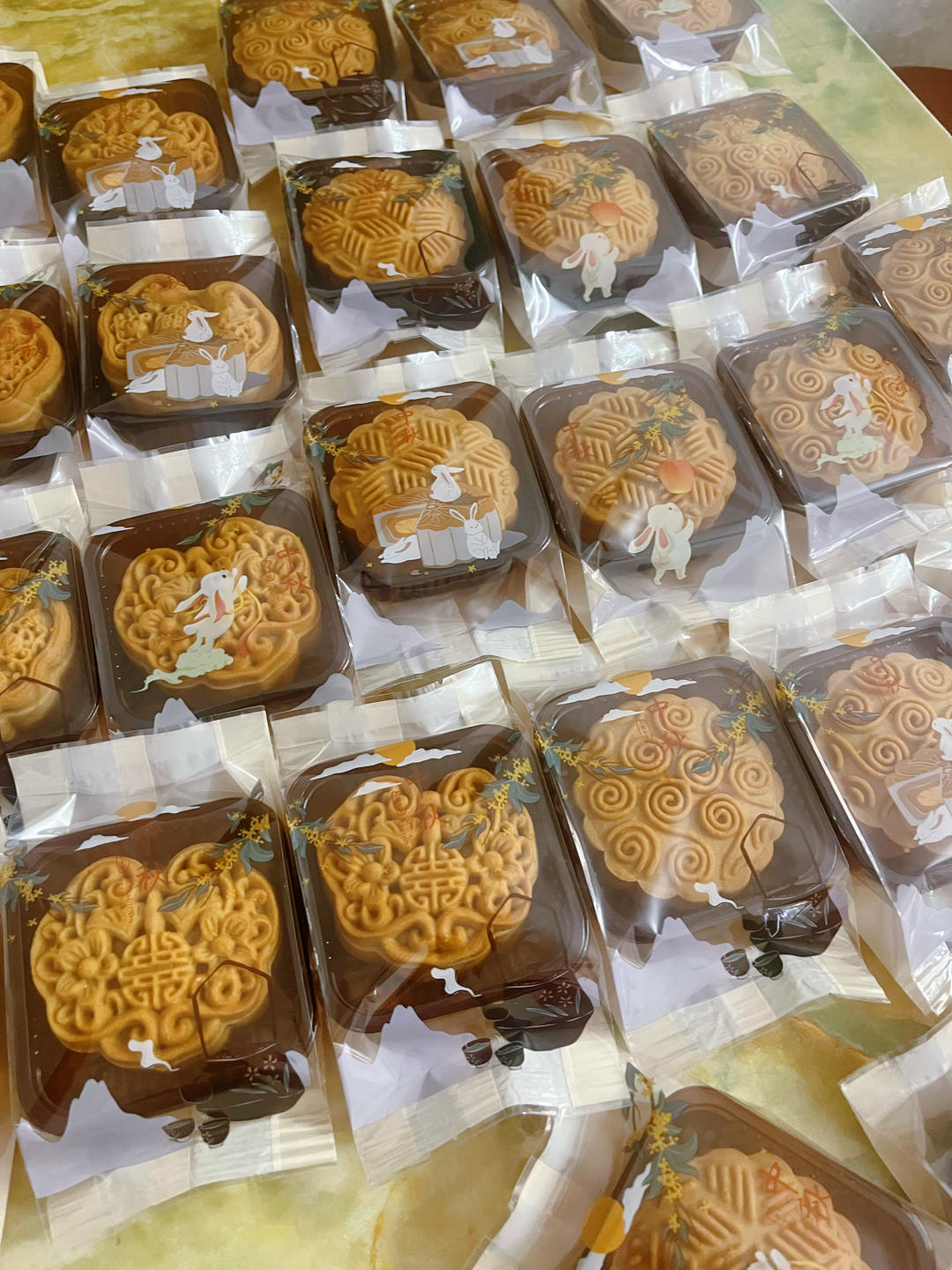 广式莲蓉蛋黄月饼/久吃不厌的经典组合