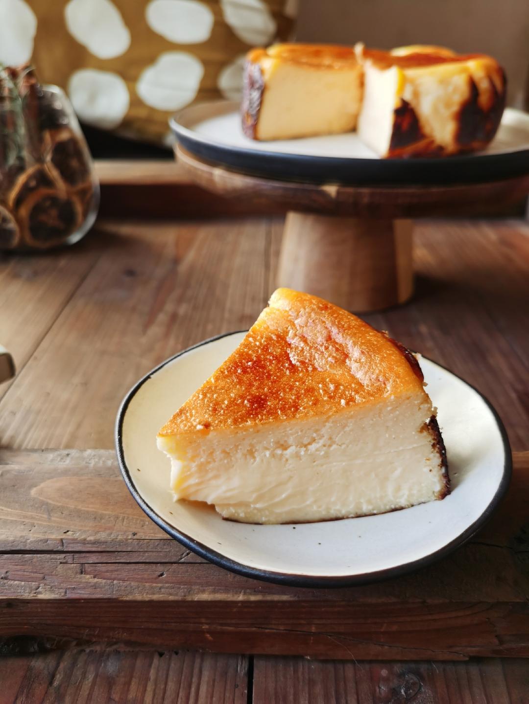 巴斯克蛋糕（马壮实）