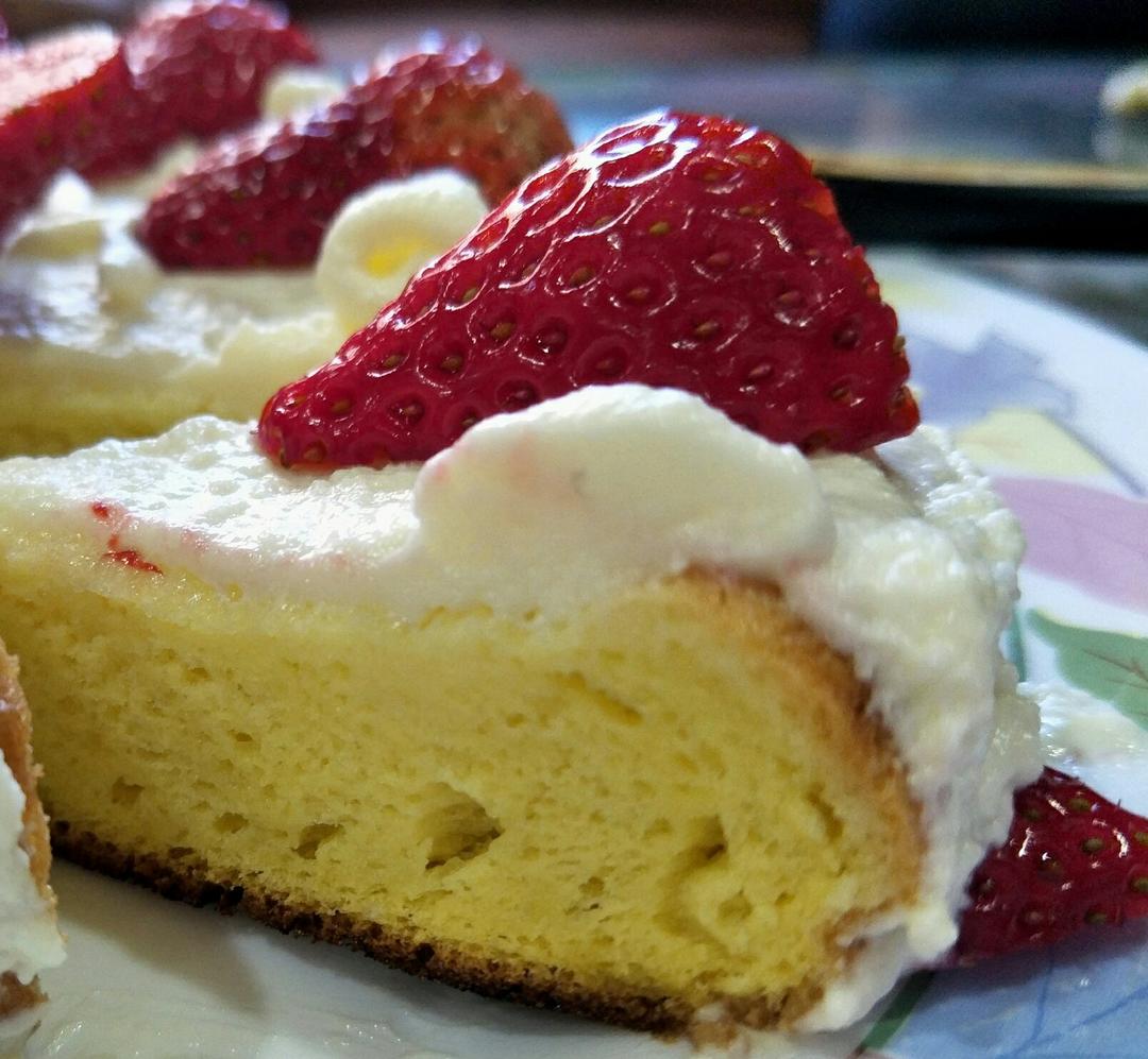 草莓淡奶油蛋糕