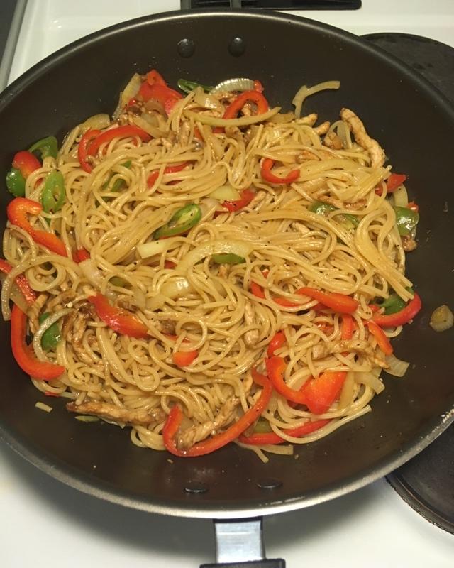 黑椒牛柳炒意面