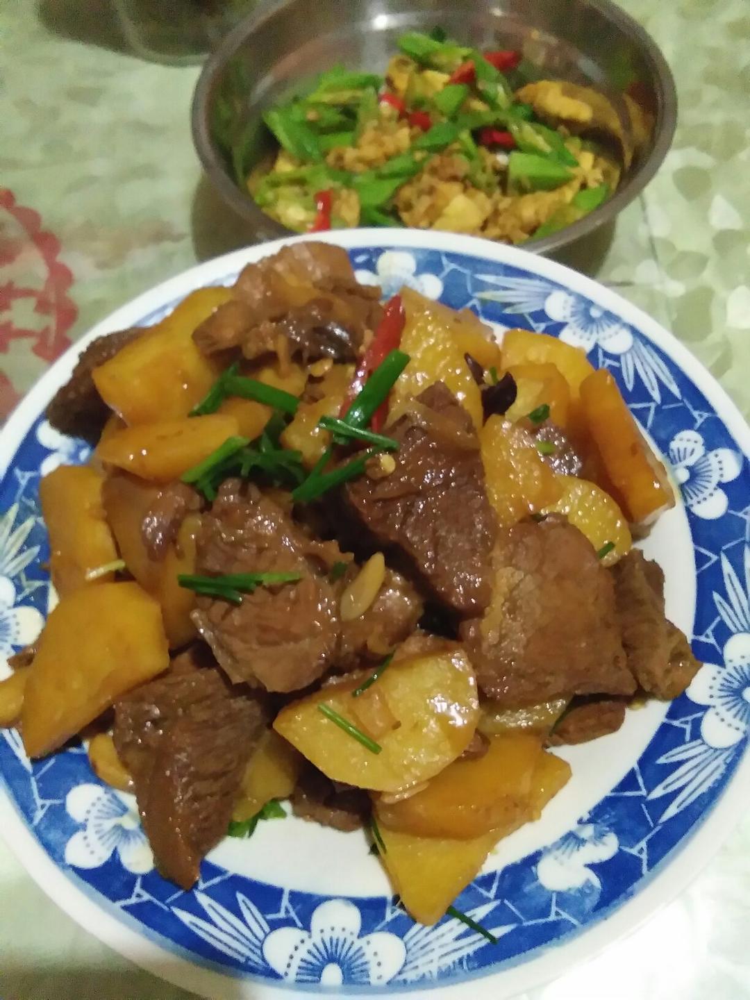 土豆烧牛肉