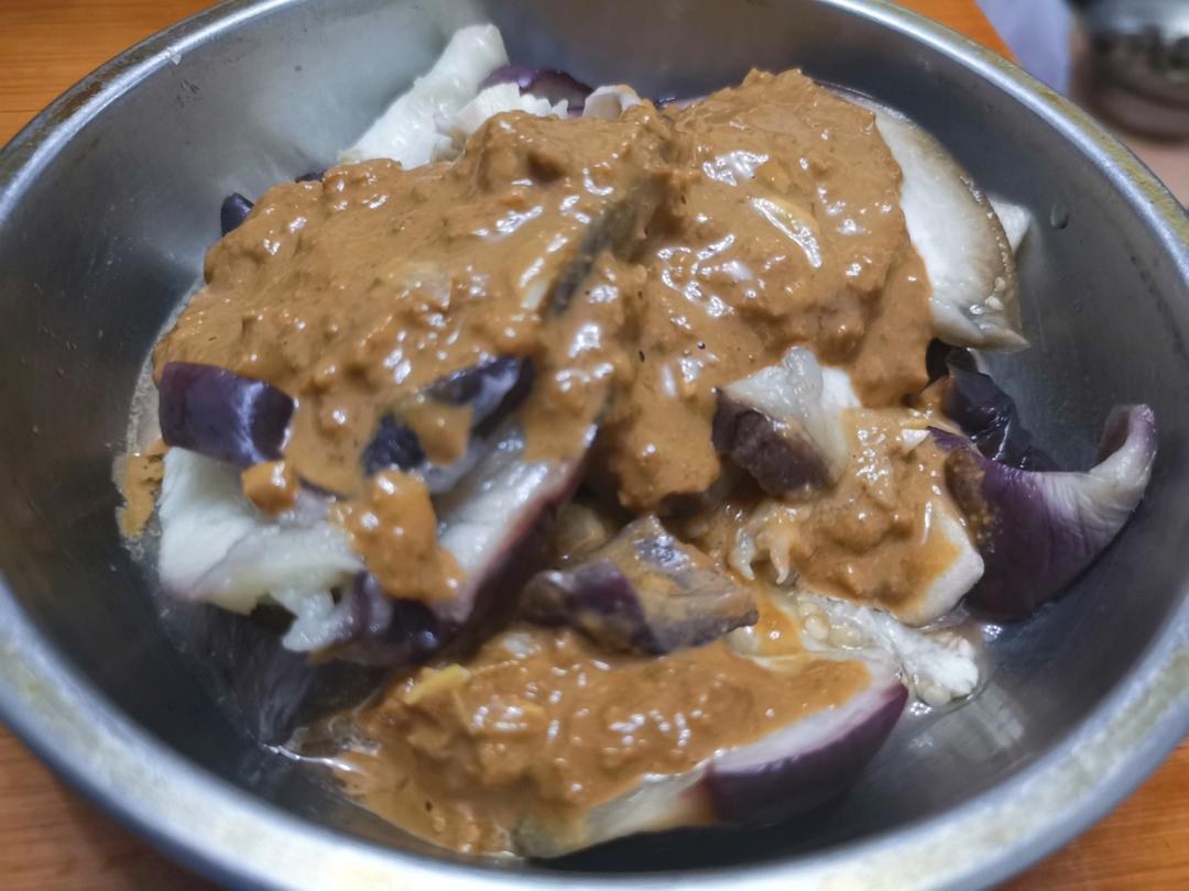 家有挑食小妞做的蒜泥茄子蒸