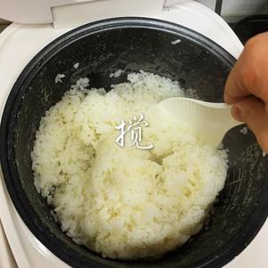 三分钟做出来的美味米饭卷的做法 步骤2