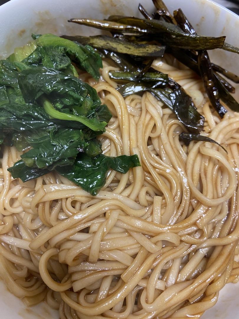 家常必备熬葱油教程+拌面