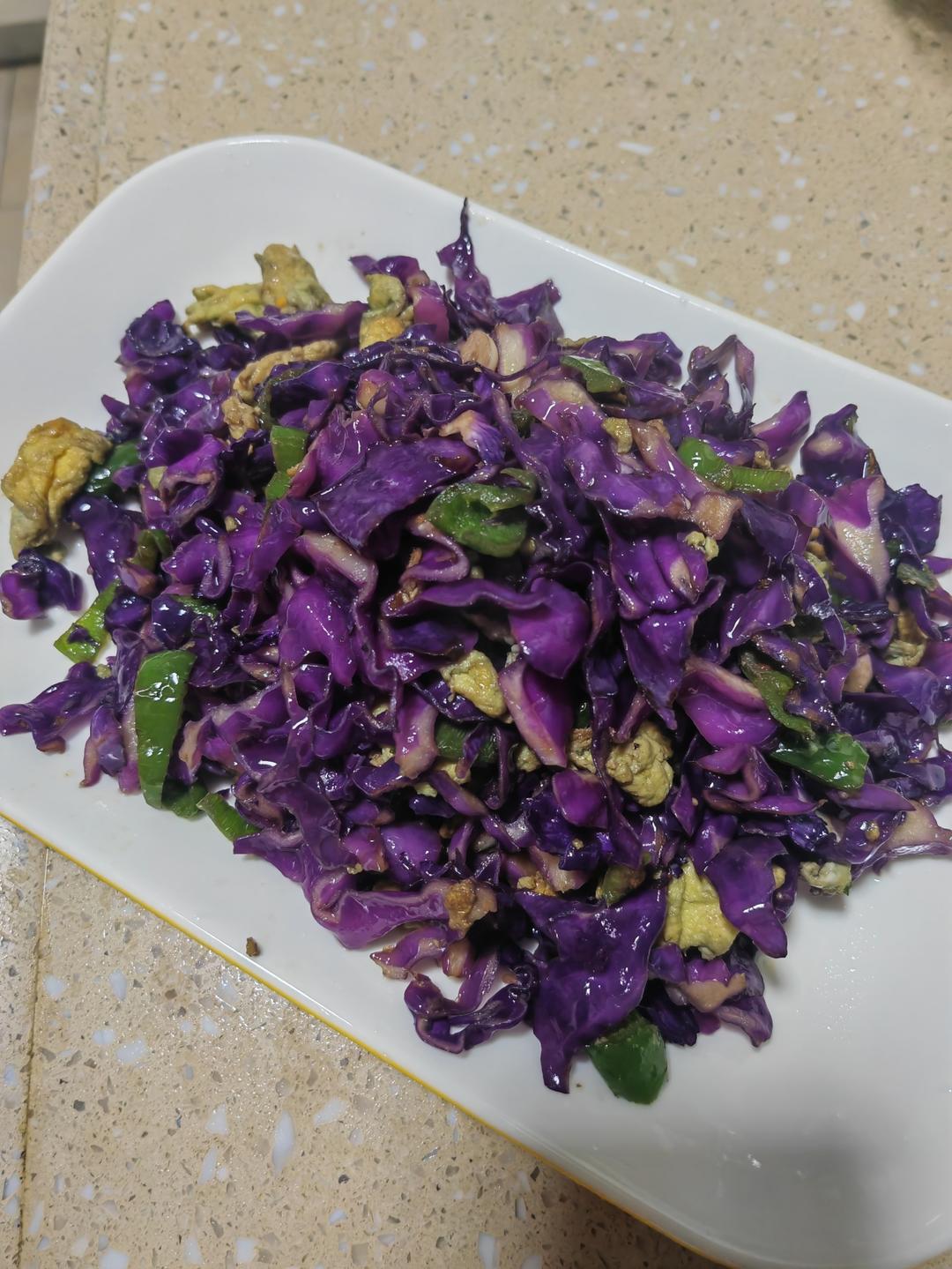 不变色的紫甘蓝炒鸡蛋