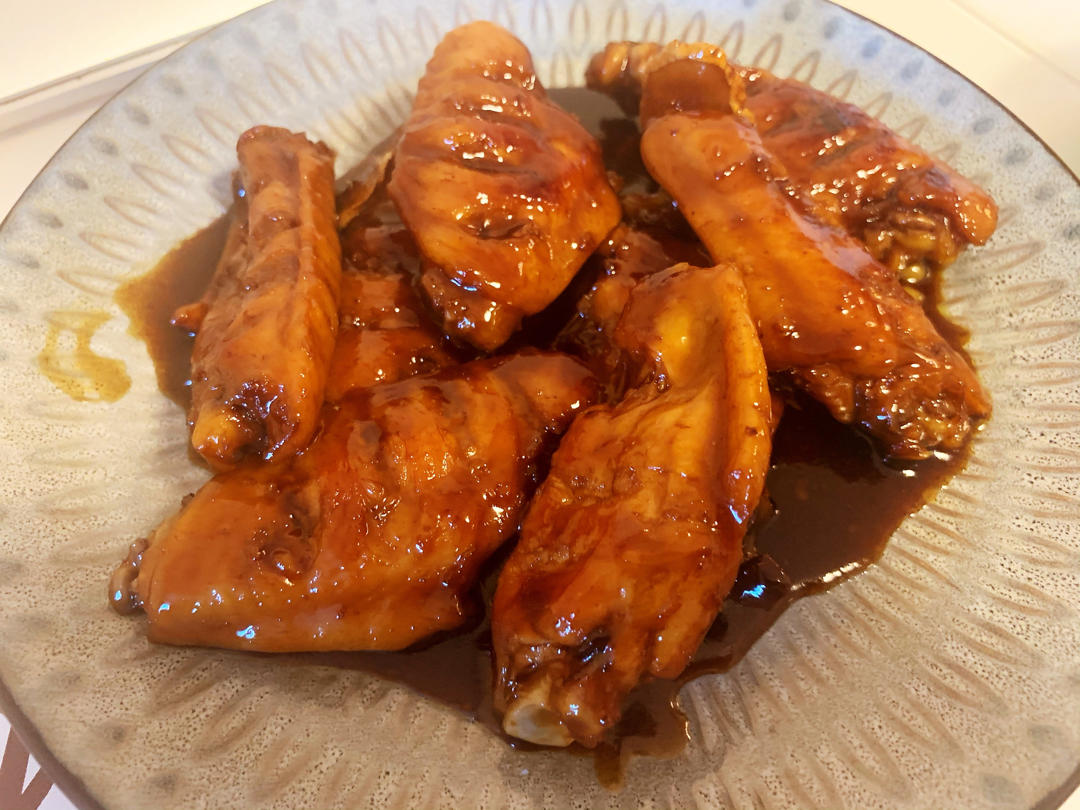厨师长教你：“可乐鸡翅”的家常做法，味道鲜嫩可口，先收藏起来