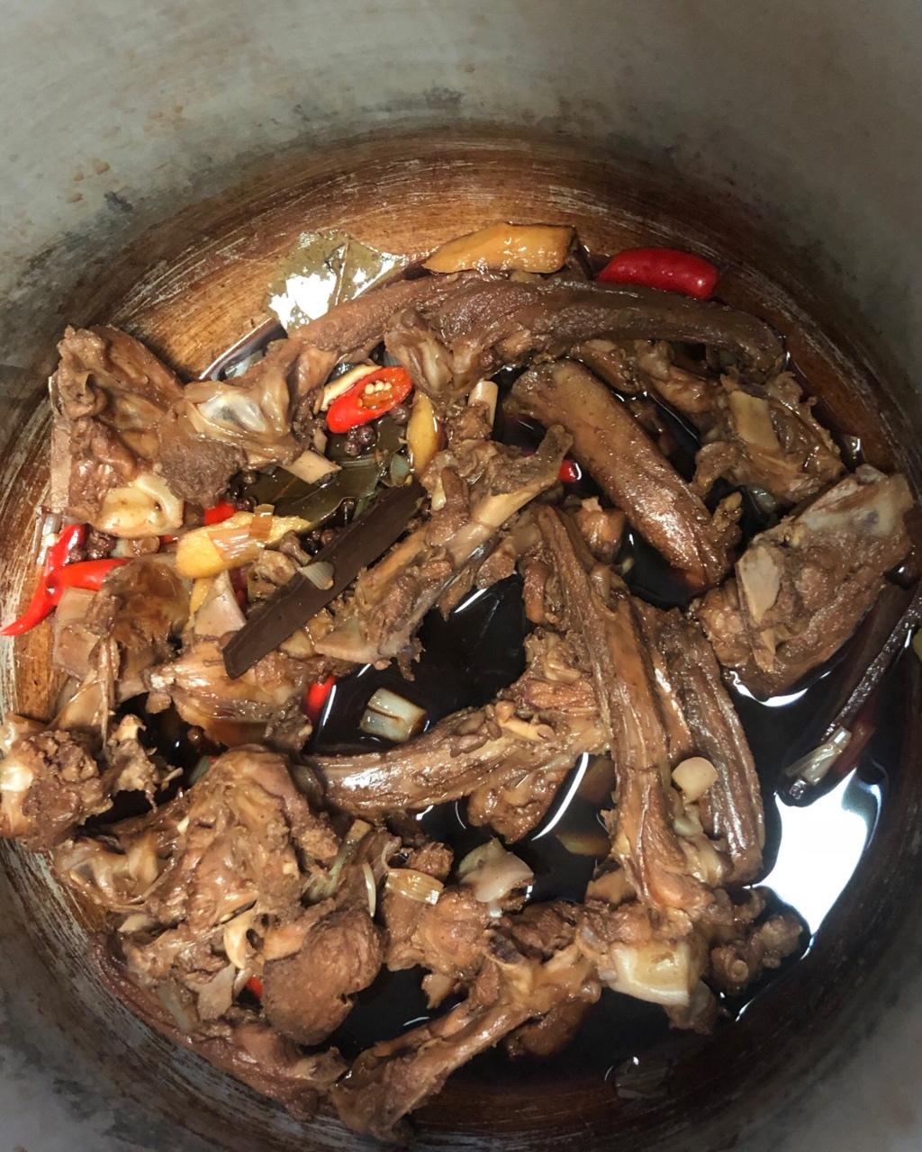 麻辣鸭锁骨（不输周黑鸭）