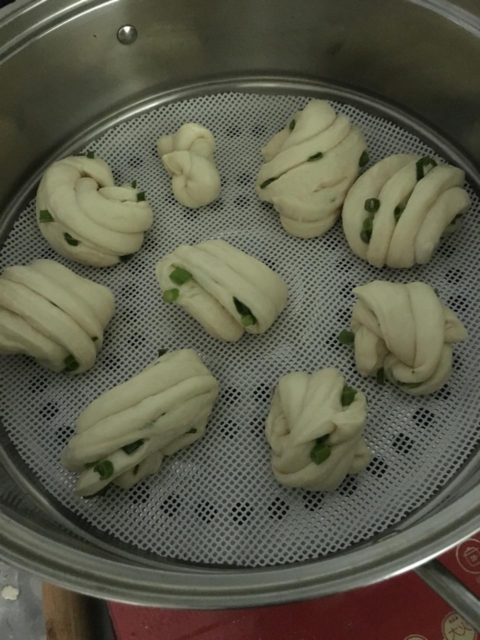 葱油花卷 Steamed Roll