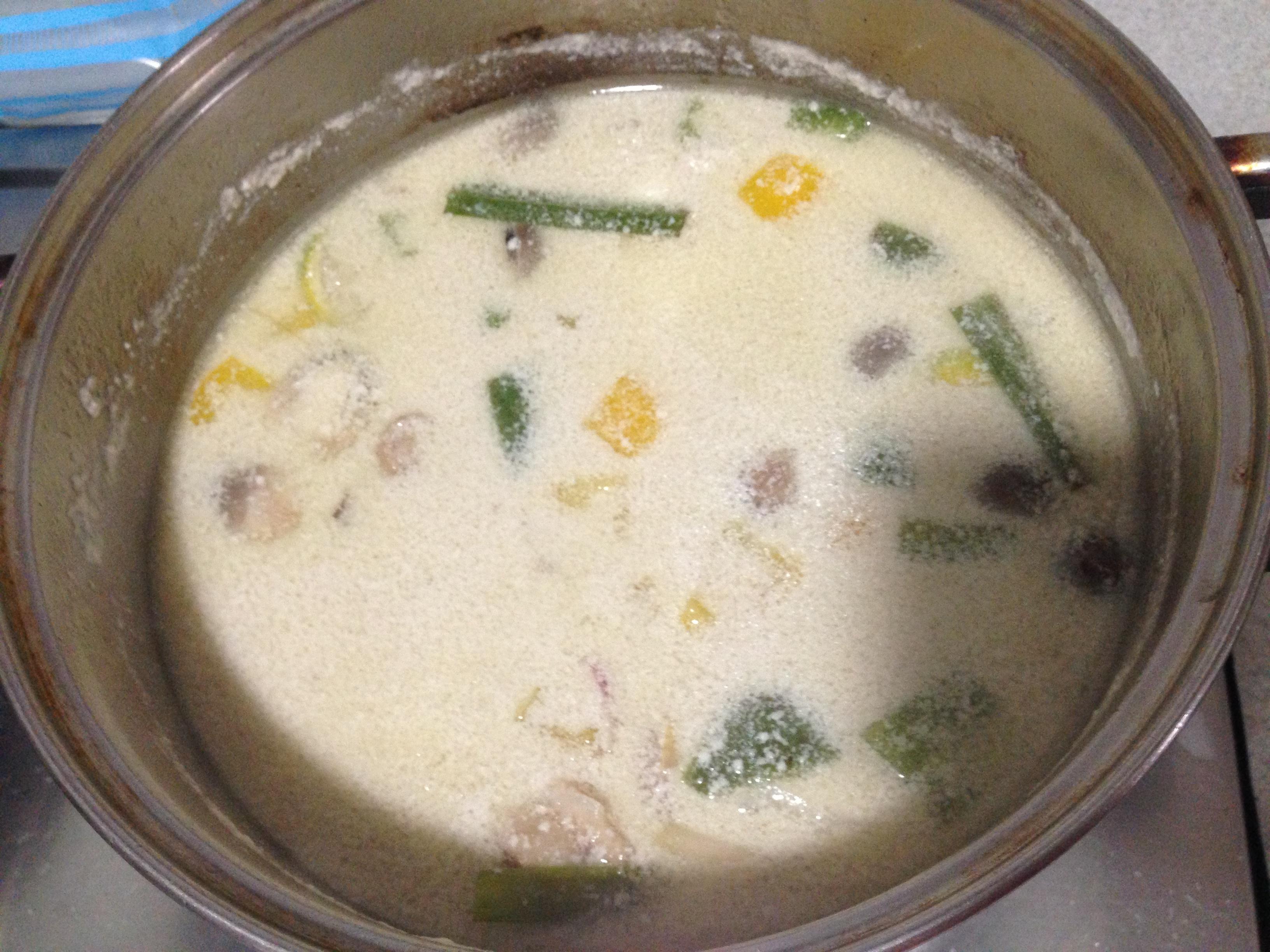 椰汁香茅鸡汤的做法