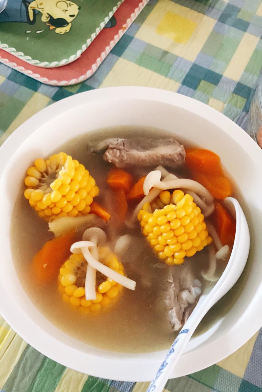 排骨玉米汤