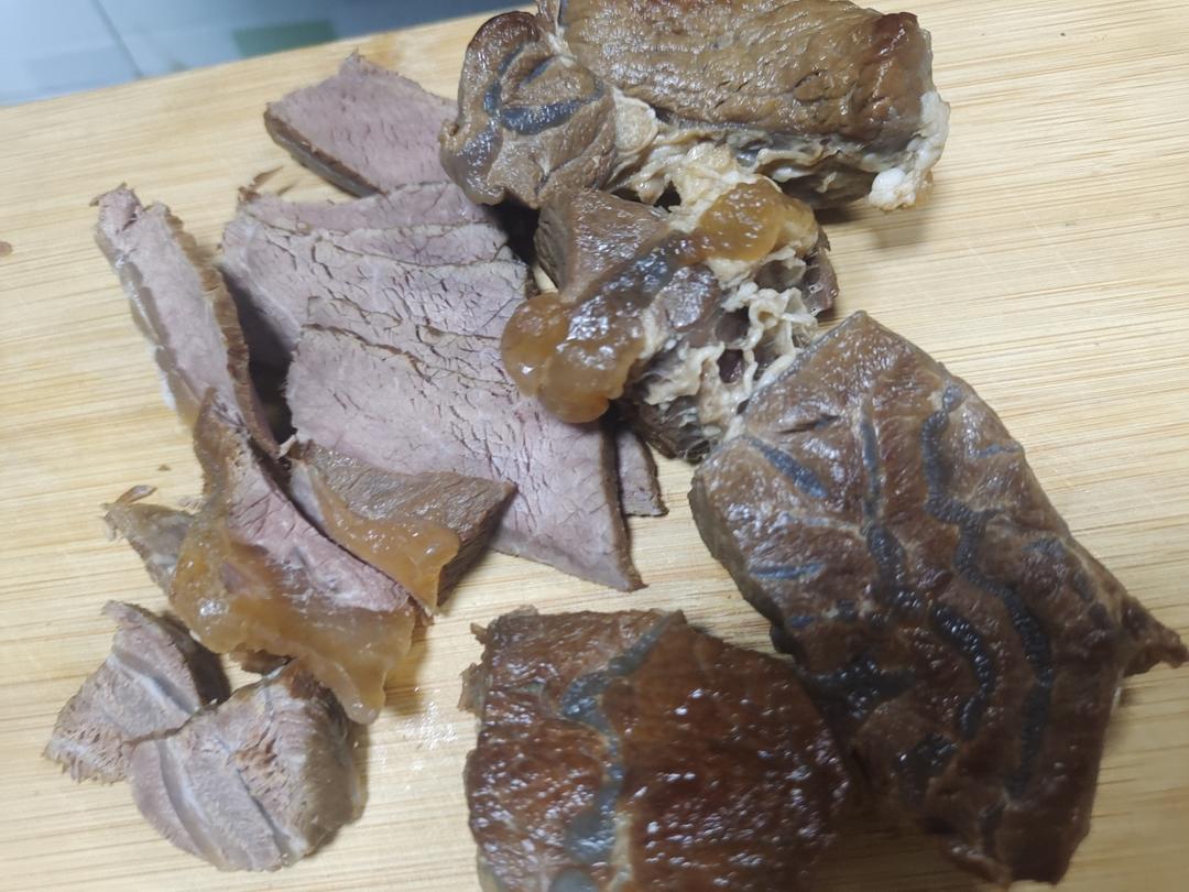 卤牛肉