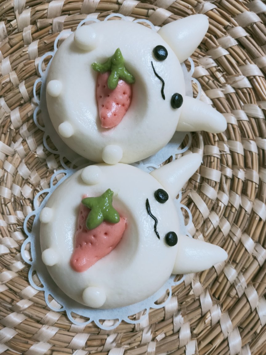 兔子草莓甜甜圈