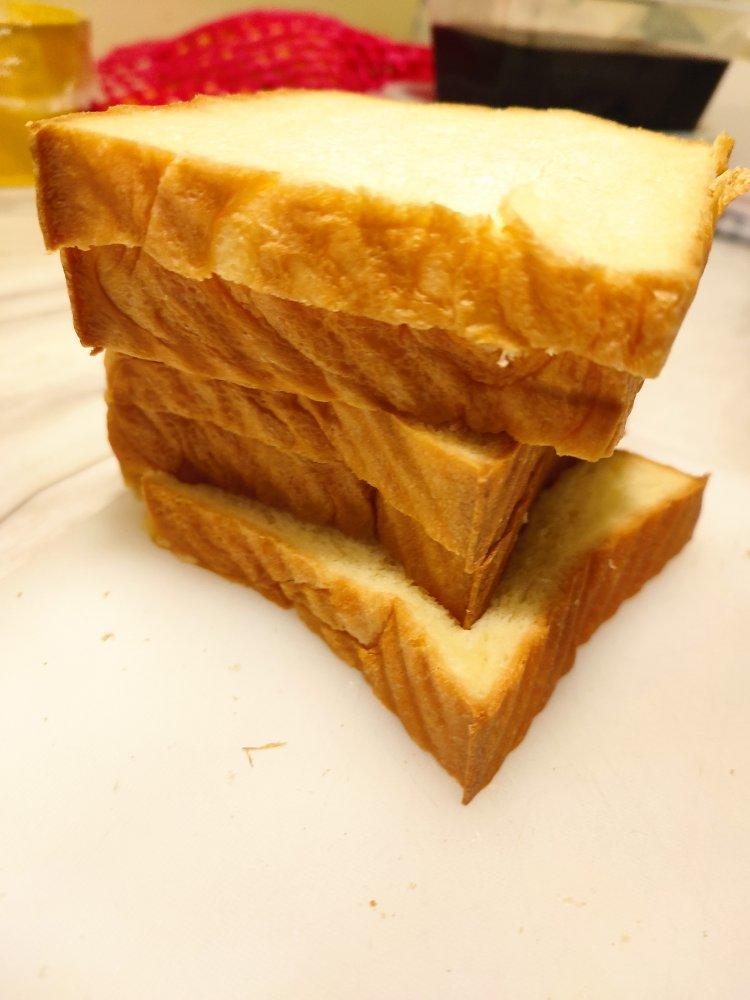 吐司，奶香手撕面包，超级香浓