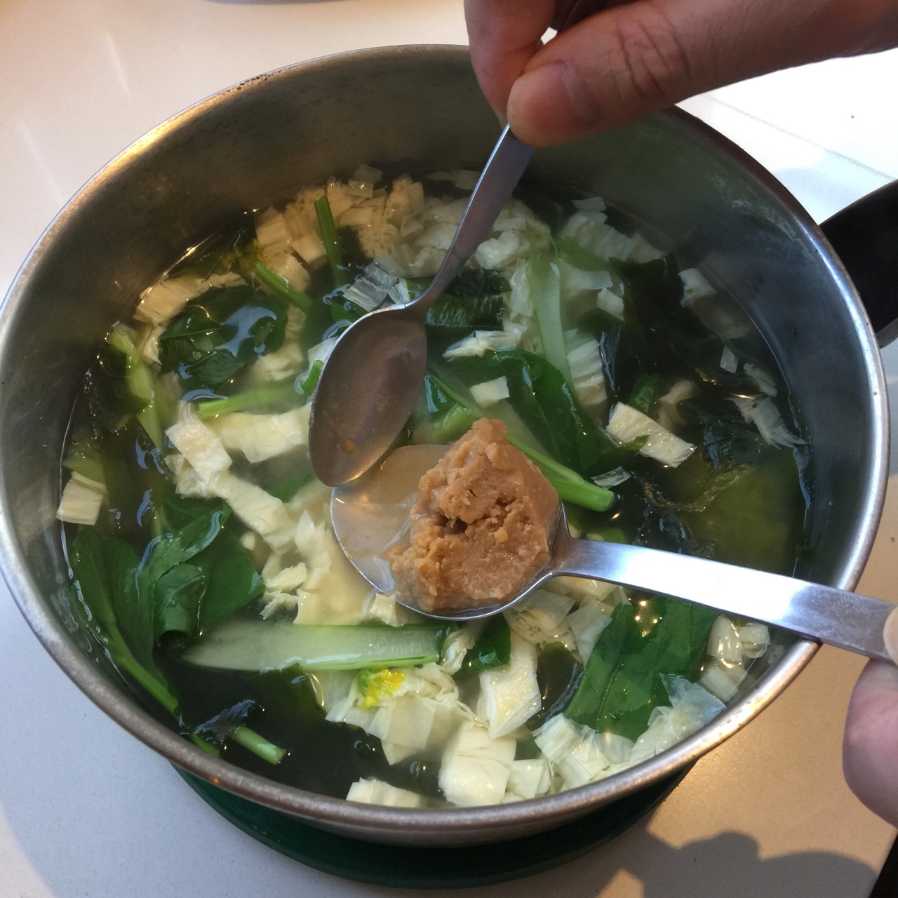 日常简单味噌汤的做法 步骤5