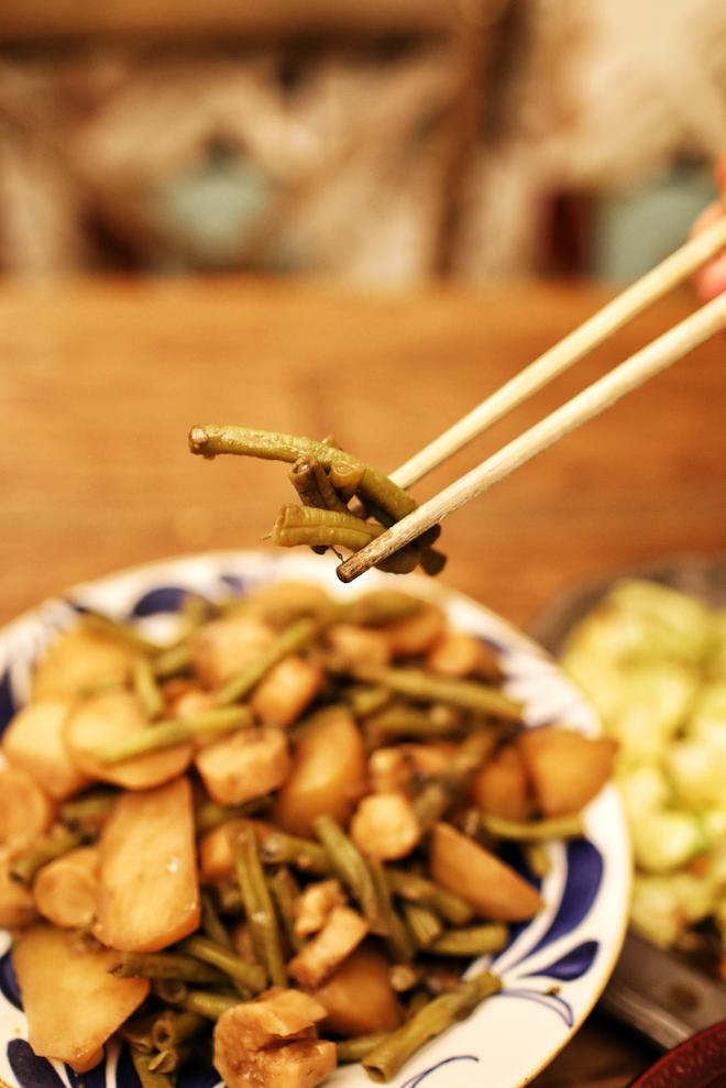 豆角炖土豆山药——变着花样吃主食的做法