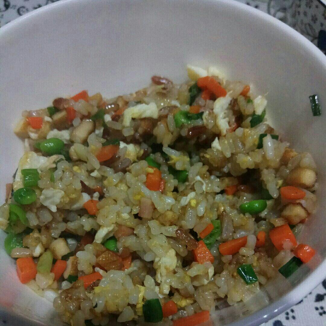 厨师长教你“蛋炒饭”如何做才好吃，答案都在这里面！