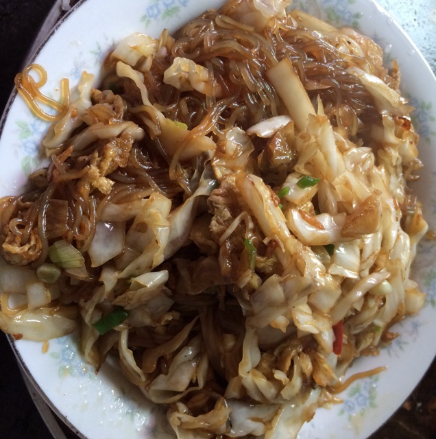 包菜粉丝炒鸡蛋