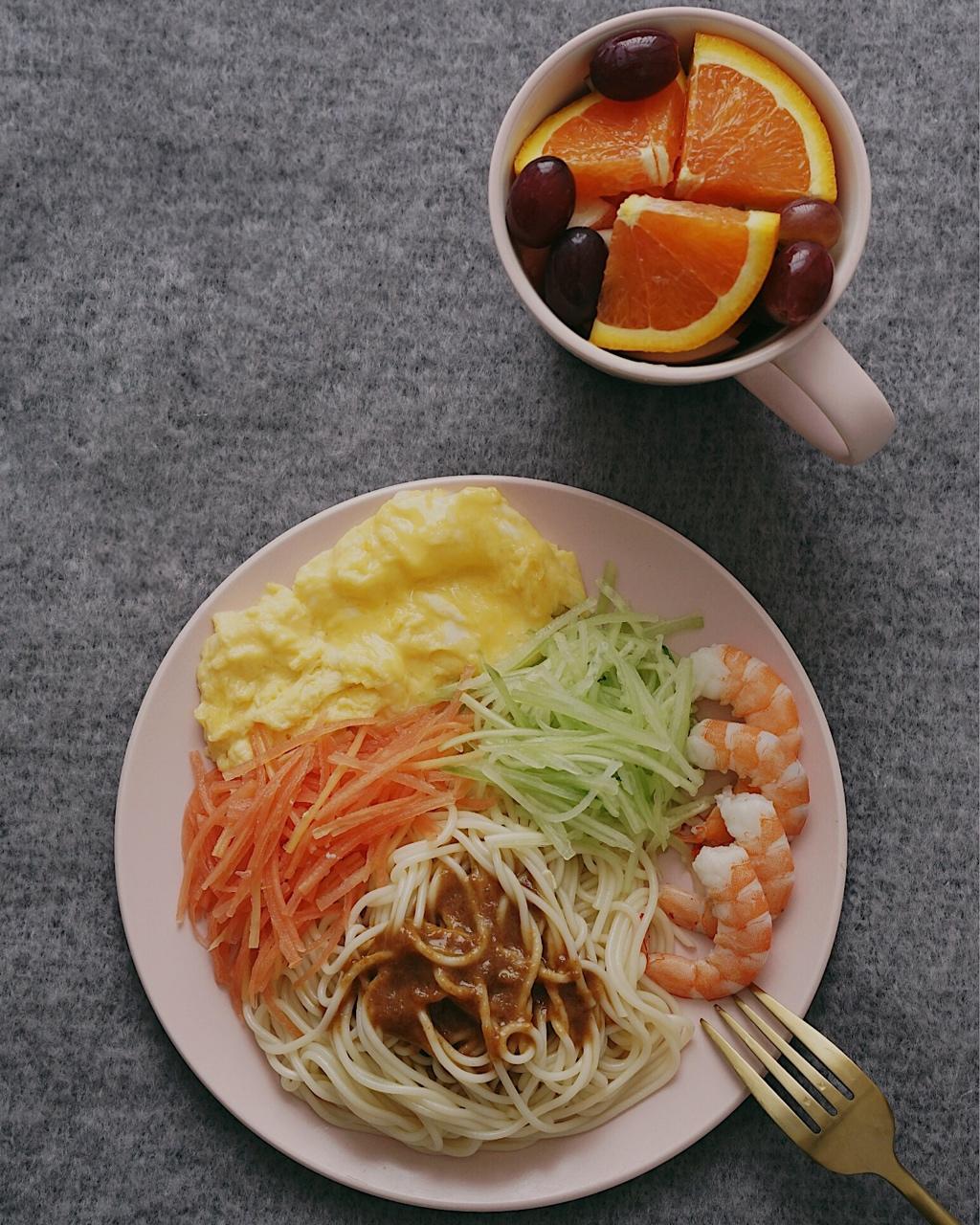 三丝炒面：炒面如何不粘锅