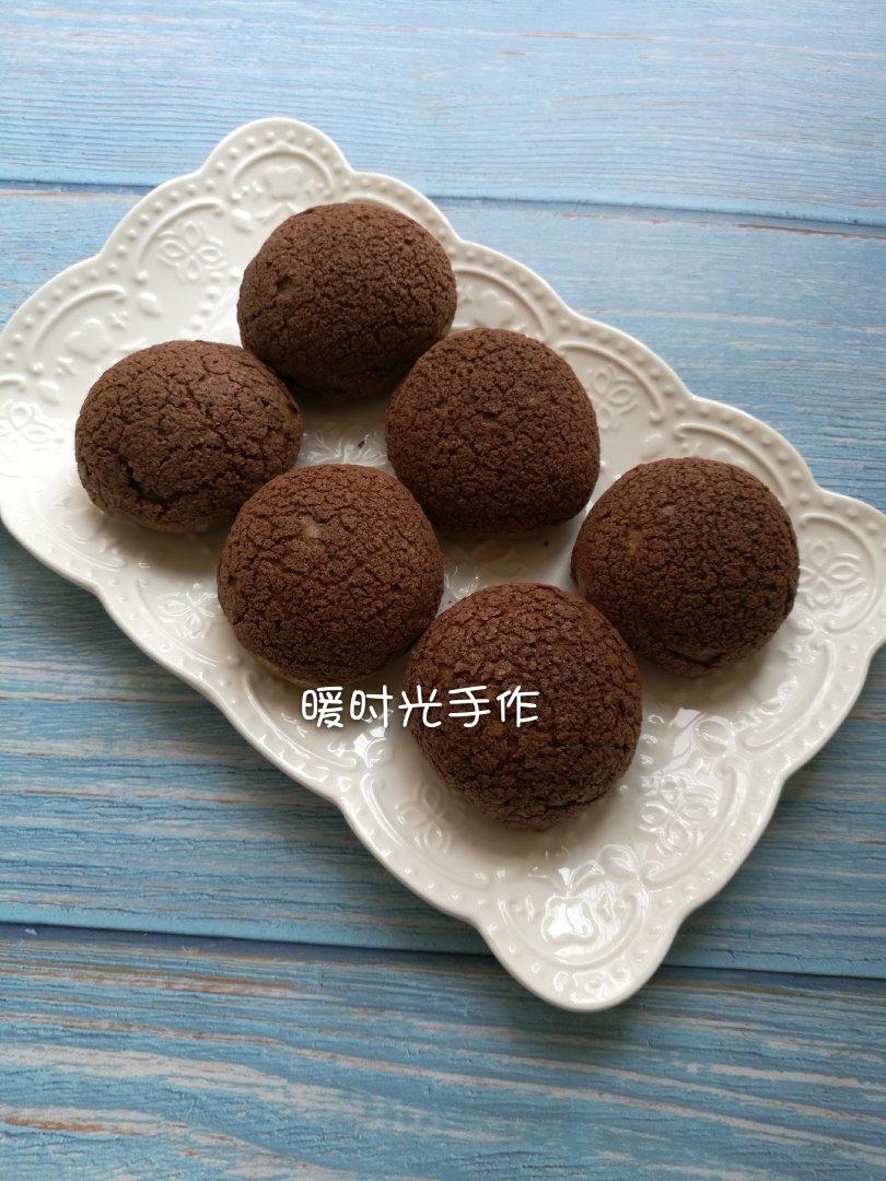 巧克力酥皮泡芙