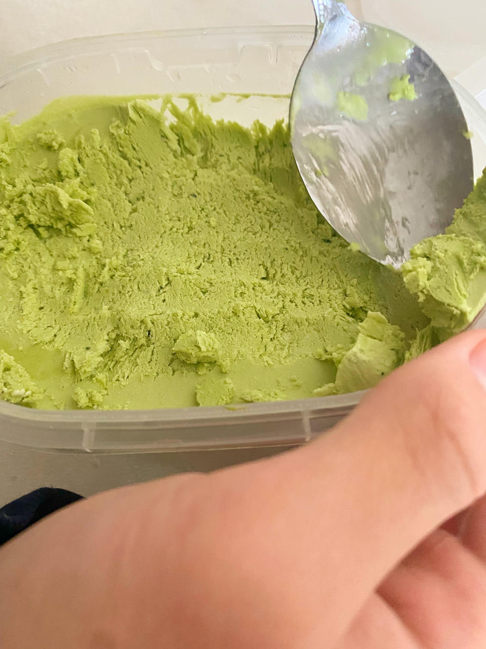 草莓哈根达斯冰淇淋