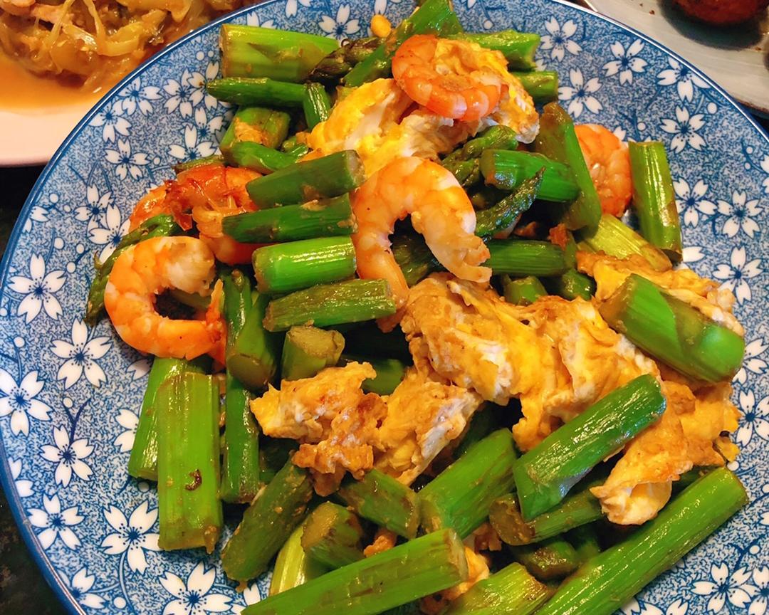 滑蛋芦笋炒虾仁🥗🍤的做法