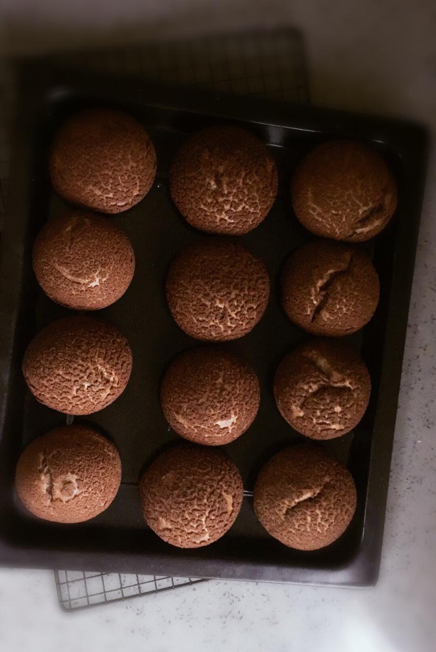 巧克力酥皮泡芙