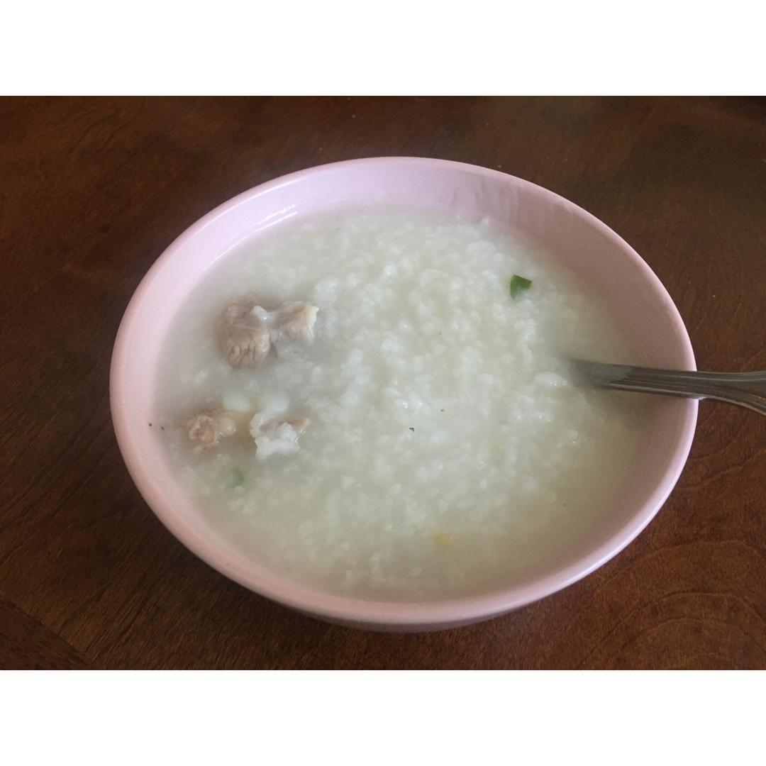 十五分钟快手之香滑皮蛋瘦肉粥(附五分钟电饭煲电压力锅更快捷方法)