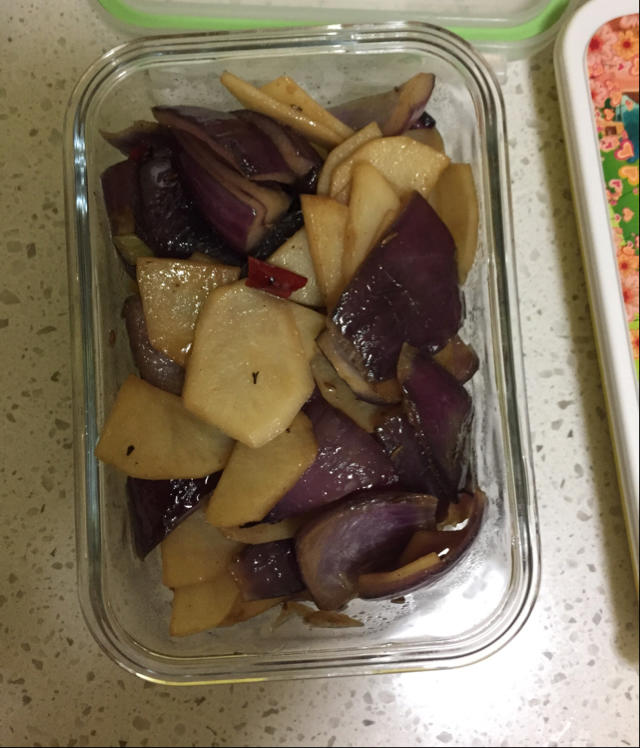 边吃边流泪的「孜然土豆片」