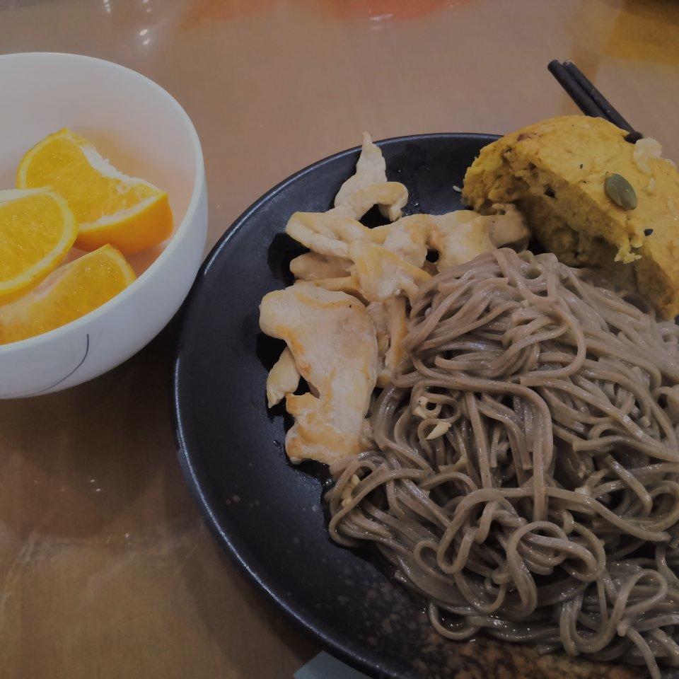 快手减脂餐❗️爆好吃的凉拌鸡丝荞麦面