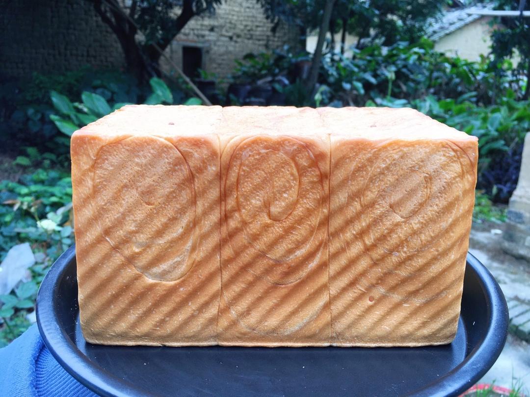 吐司，奶香手撕面包，超级香浓