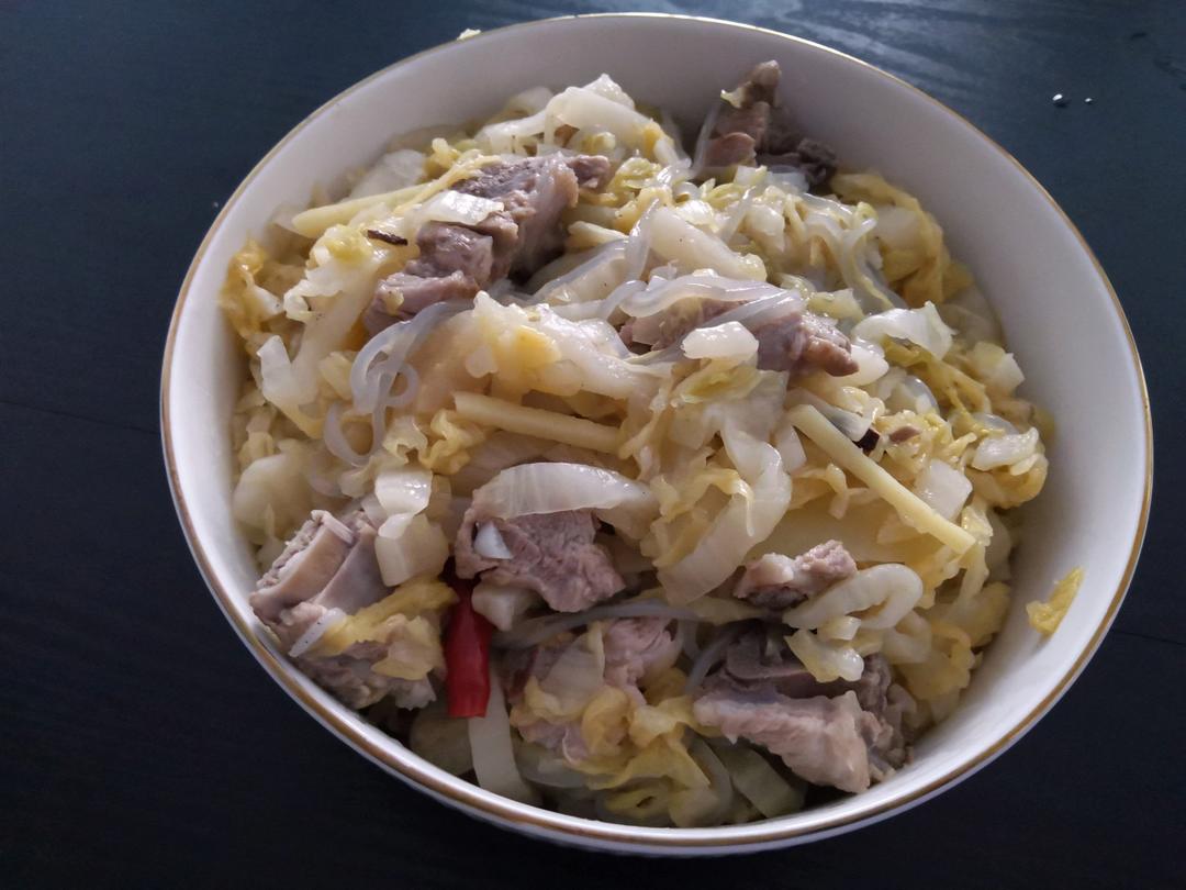 【曼食慢语】酸菜排骨炖粉条