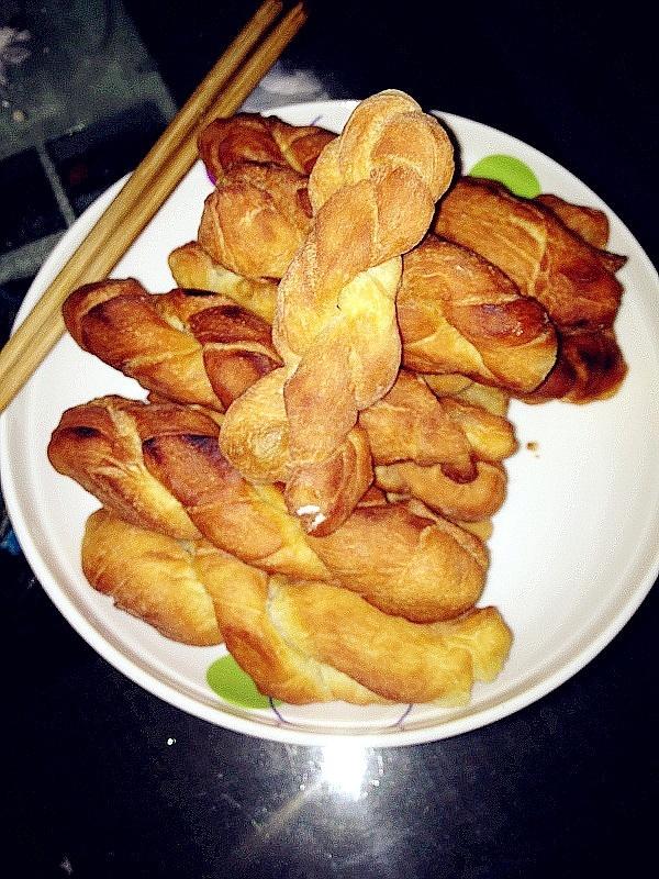 香酥麻花的做法