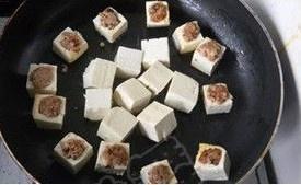 砂锅煲豆腐酿的做法 步骤6