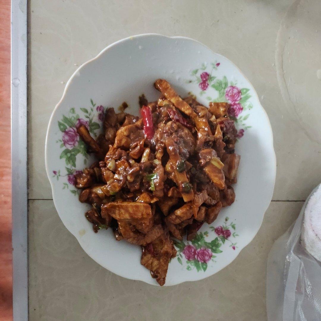 家常小炒肉