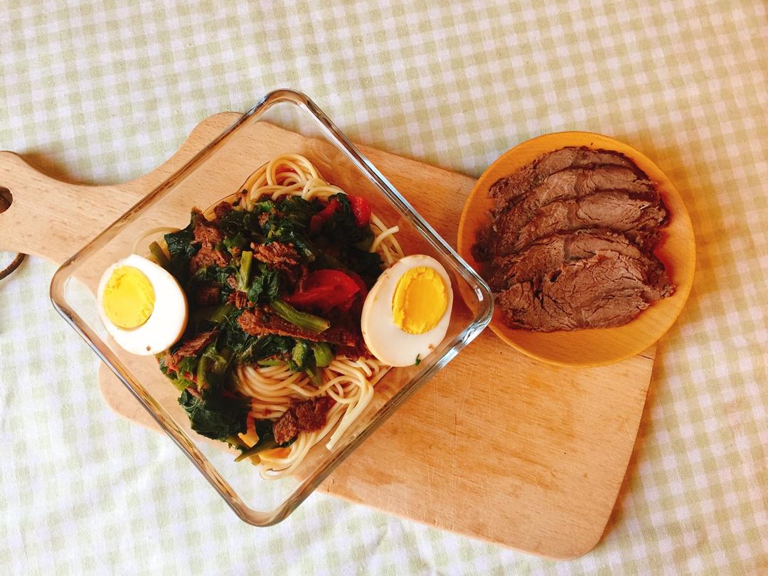 每天，叫醒我的是早餐