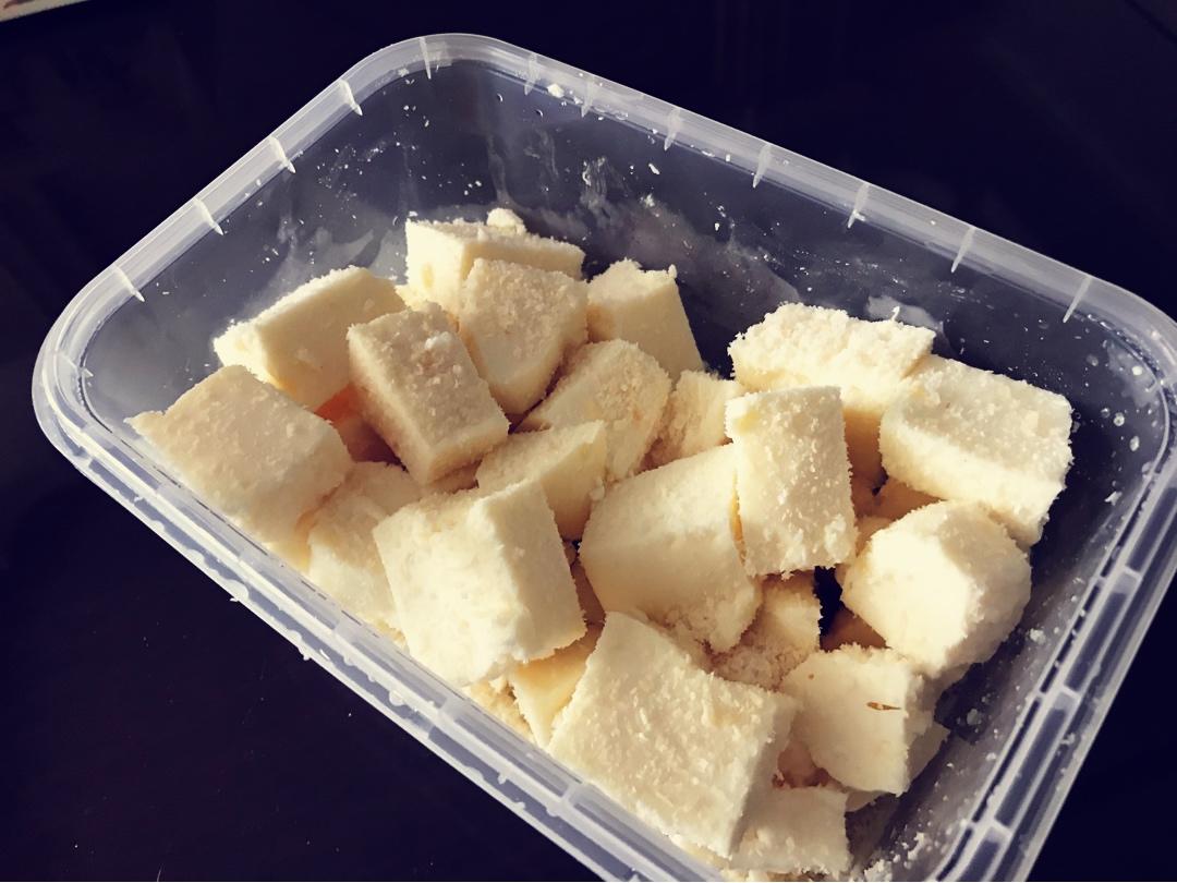 完胜85度C牛奶椰丝小方