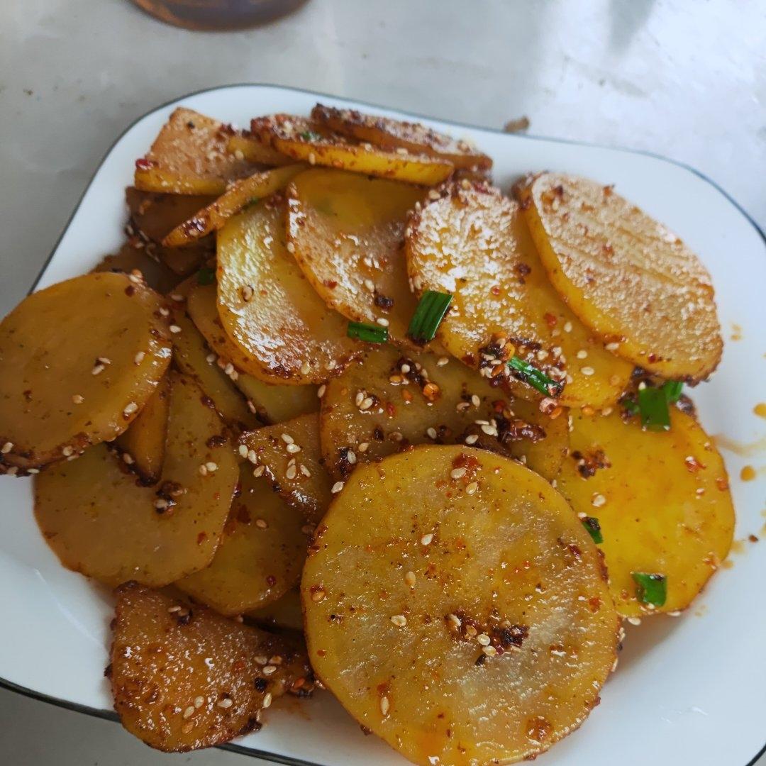 一定要做一次的孜然土豆片