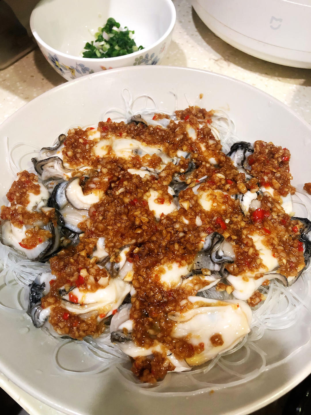 蒜蓉粉丝蒸生蚝（不用烤也很美味）