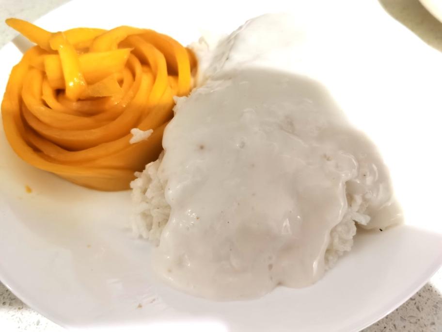 芒果椰汁糯米饭（那份浓郁香甜的味道）