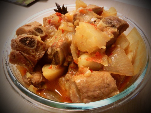 土豆炖排骨