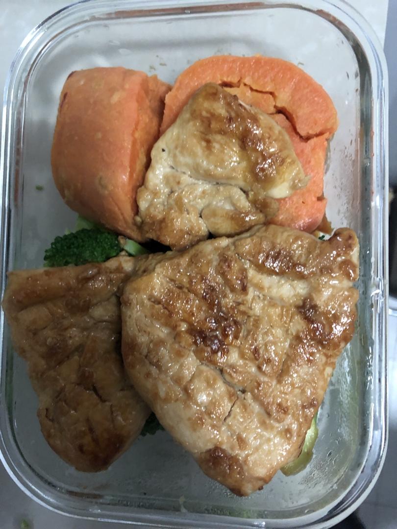 减肥食谱 | 香煎鸡胸肉317