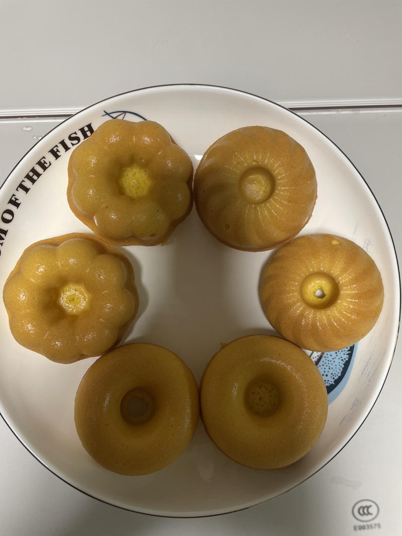 无泡打粉的甜甜圈蛋糕