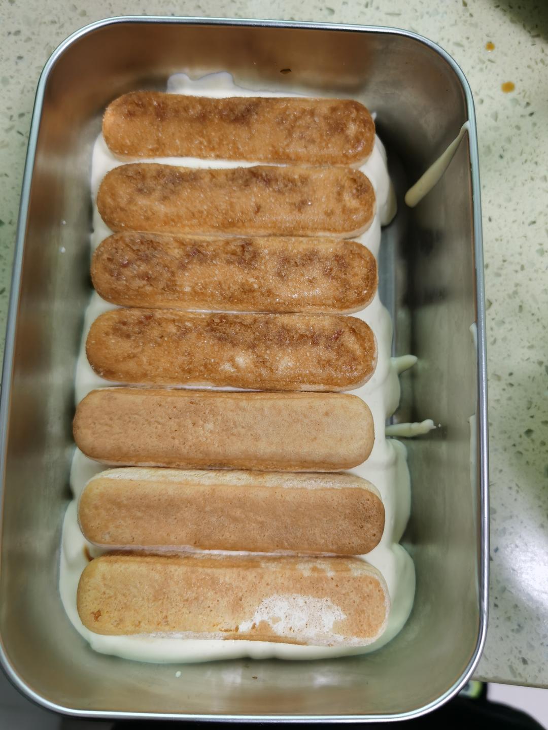 在欧洲学会的经典版提拉米苏