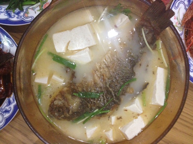 鲫鱼豆腐汤