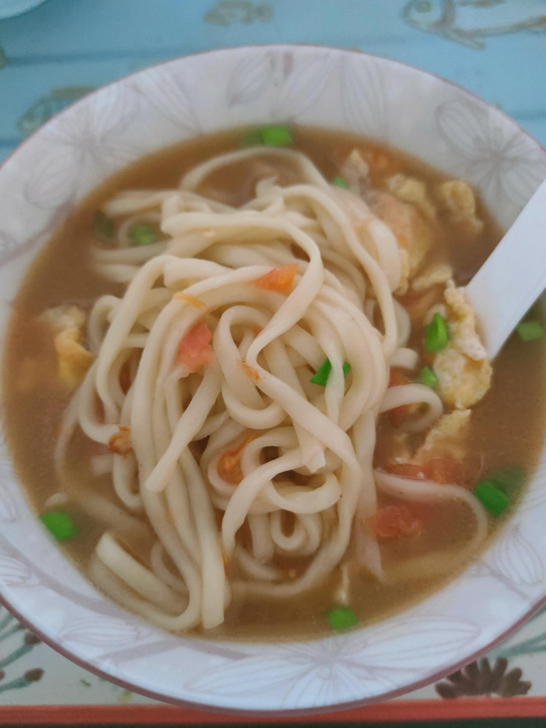 恨不得抱着锅舔的番茄鸡蛋面