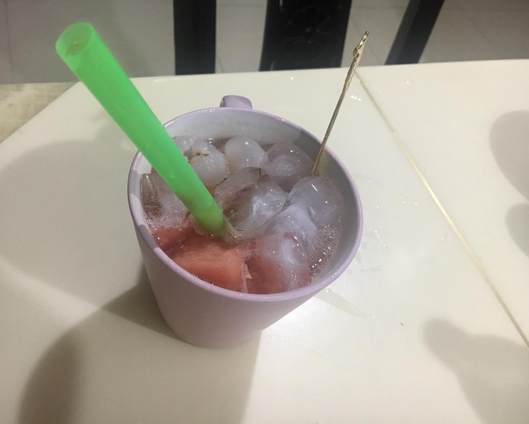 柠檬薄荷苏打水