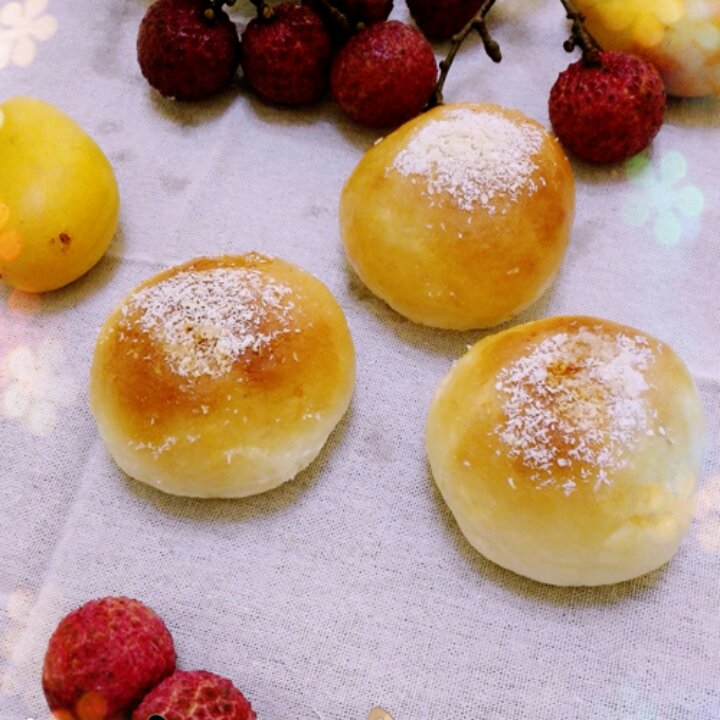 椰蓉豆沙面包